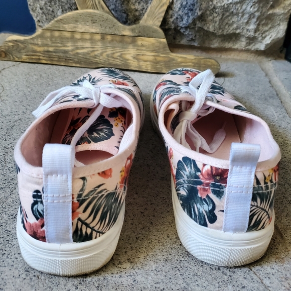 H&M Palm Leaf Shoes size 9.5 - Picture 7 of 13